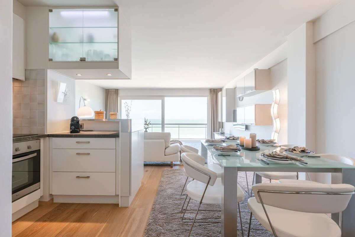 Huswell - Apartment With Stunning Sea View In Middelkerke Ngoại thất bức ảnh